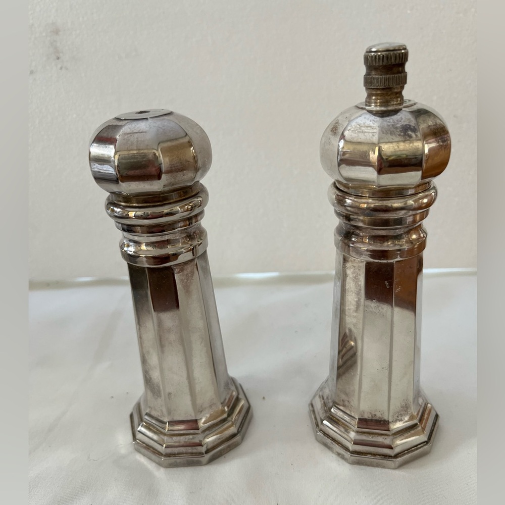 Vintage Sheffield Silver plated Salt and Pepper Shakers